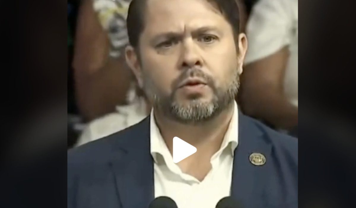 VIDEO: Arizona Rep. Ruben Gallego gives powerful speech at Harris-Walz rally in Glendale